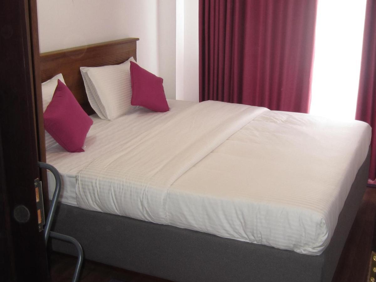 Chanya Luxury Apartment, S 31, Lake View Residencies นูวาราเอลิยา ภายนอก รูปภาพ
